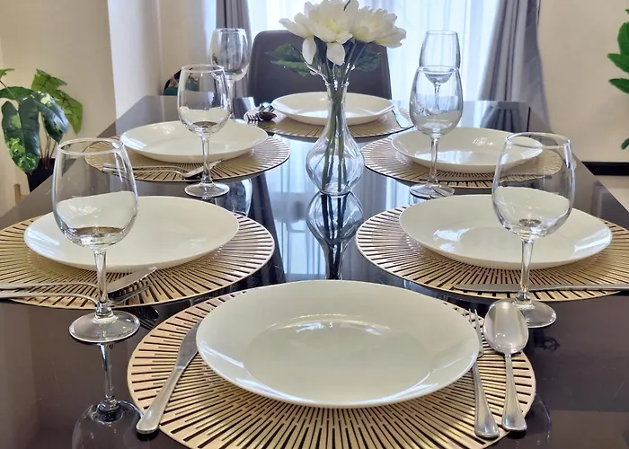 3br Balcony•100sqm•15pax•pet•freeparking |moa/picc Apartment *
