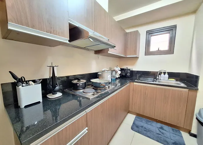 3br Balcony•100sqm•15pax•pet•freeparking |moa/picc Manila